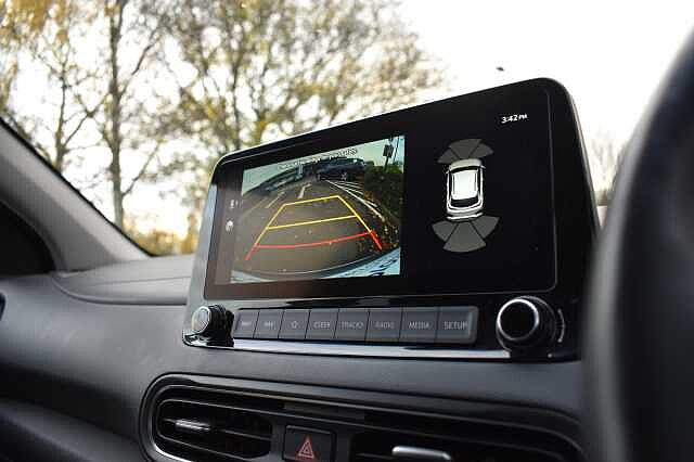 Hyundai KONA 1.6 GDi Hybrid Premium 5dr DCT Red