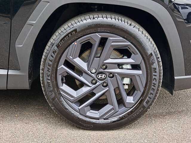 Hyundai TUCSON 1.6T 239 Hybrid Black Line 5dr Auto Black