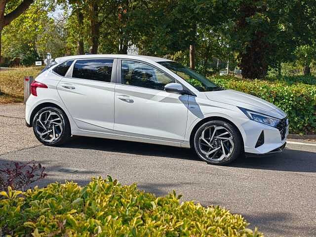 Hyundai i20 1.0T GDi 48V MHD Premium 5dr