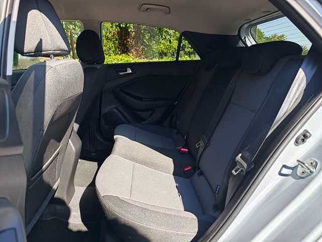 Hyundai I20 1.2 MPi Premium Nav 5dr Grey