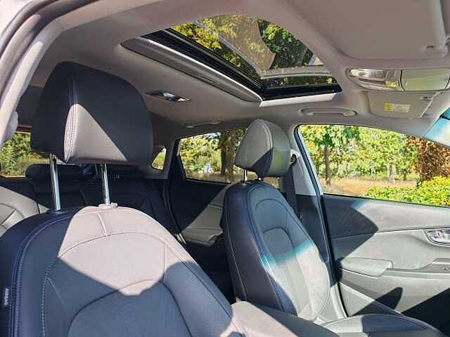 Hyundai KONA 150kW Ultimate 64kWh 5dr Auto White