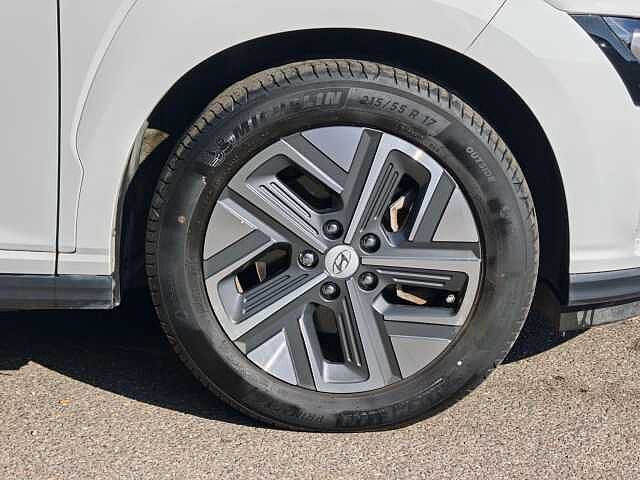 Hyundai KONA 150kW Ultimate 64kWh 5dr Auto White