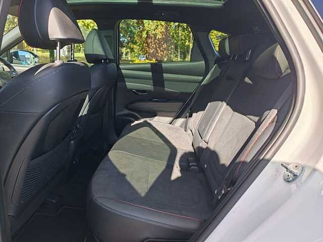 Hyundai TUCSON 1.6T Hybrid N Line S 5dr Auto White