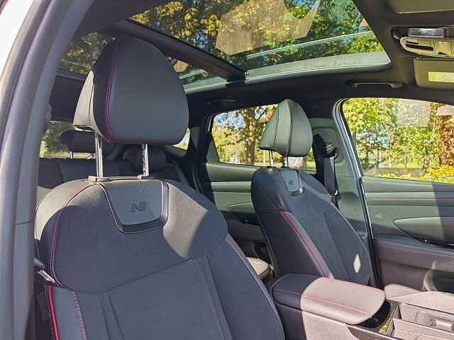 Hyundai TUCSON 1.6T Hybrid N Line S 5dr Auto White