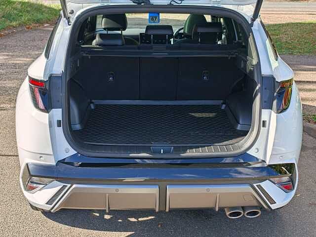 Hyundai TUCSON 1.6T Hybrid N Line S 5dr Auto White