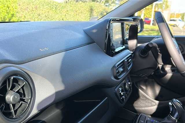 Hyundai I10 1.2 MPi SE Connect 5dr Auto Atlas White