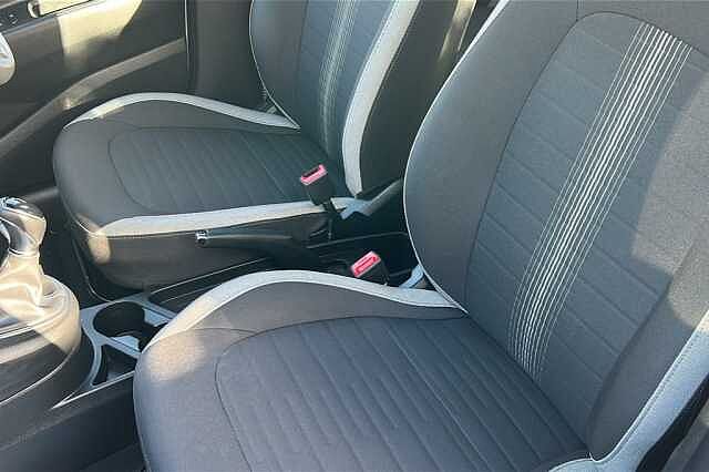 Hyundai I10 1.2 MPi SE Connect 5dr Auto Atlas White