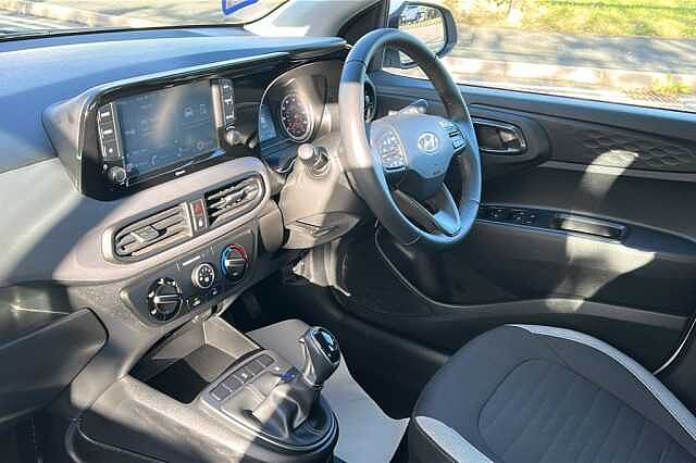 Hyundai I10 1.2 MPi SE Connect 5dr Auto Atlas White