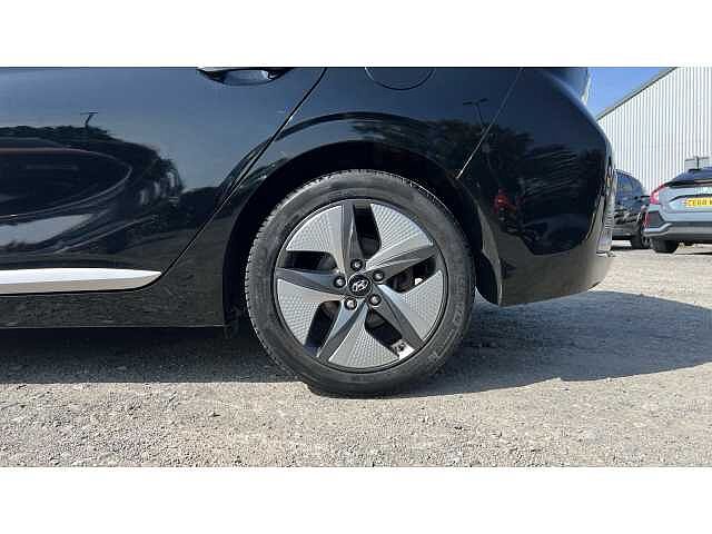 Hyundai IONIQ 1.6 GDi Hybrid Premium SE 5dr DCT Black
