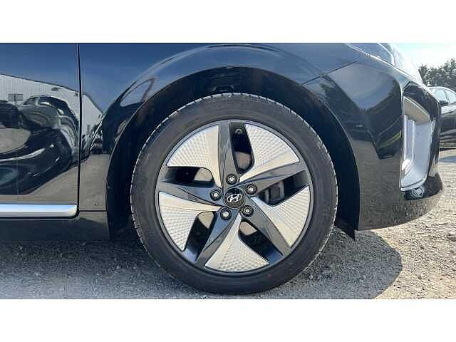 Hyundai IONIQ 1.6 GDi Hybrid Premium SE 5dr DCT Black