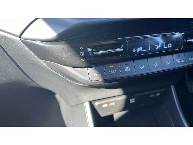 Hyundai I20 1.0T GDi 48V MHD Premium 5dr Blue