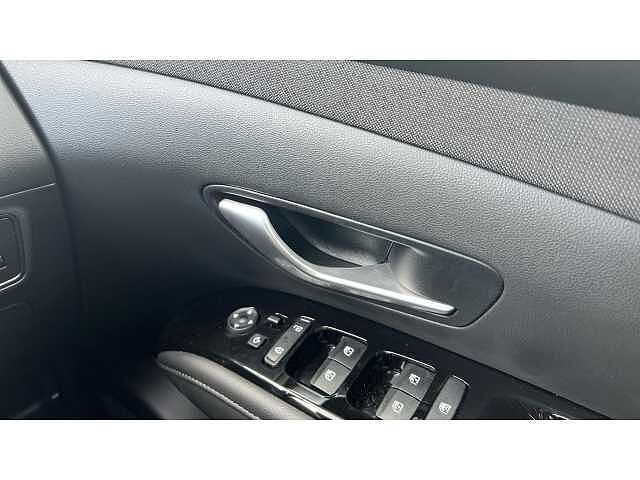 Hyundai TUCSON 1.6 TGDi Plug-in Hybrid Premium 5dr 4WD Auto Red