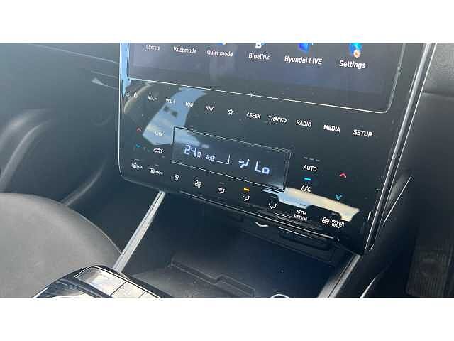 Hyundai TUCSON 1.6 TGDi Plug-in Hybrid Premium 5dr 4WD Auto Red