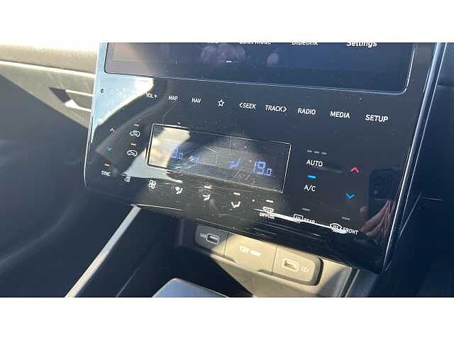 Hyundai TUCSON 1.6 TGDi 48V MHD SE Connect 5dr 2WD DCT GREY