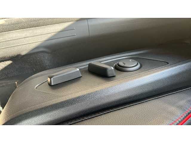 Hyundai TUCSON 1.6T Plug-in Hybrid N Line S 5dr 4WD Auto White