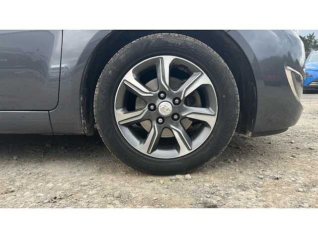 Hyundai ix20 1.4 Blue Drive Premium Nav 5dr