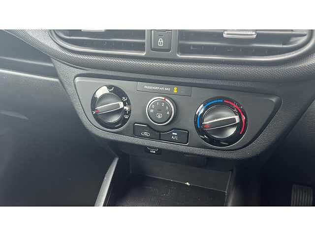 Hyundai I10 1.0 MPi SE Connect 5dr Red