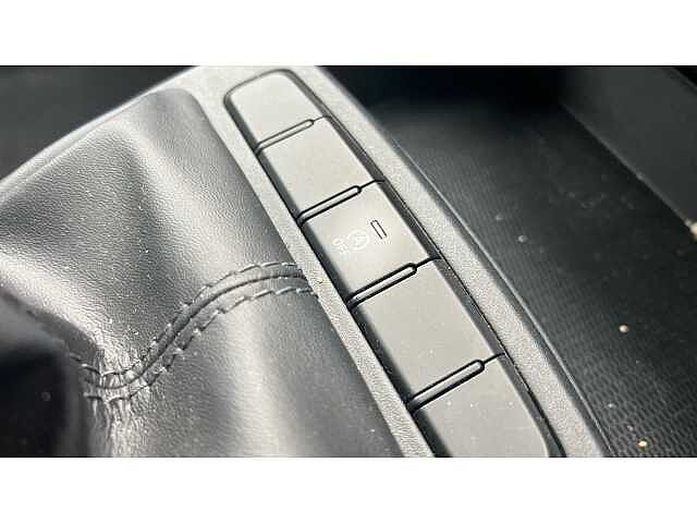 Hyundai I10 1.0 MPi SE Connect 5dr Red