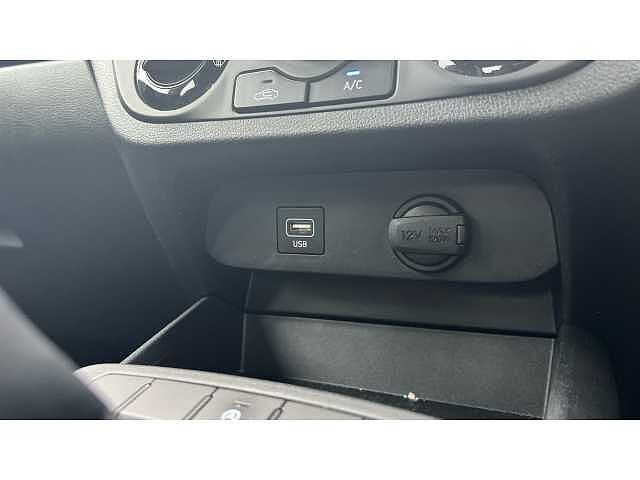 Hyundai I10 1.0 MPi SE Connect 5dr Red