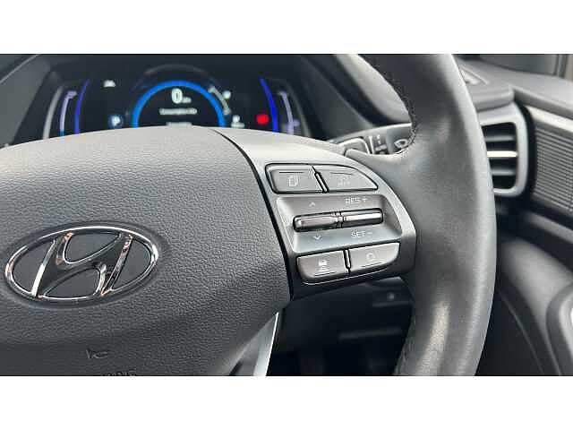 Hyundai IONIQ 100kW Premium SE 38kWh 5dr Auto Red