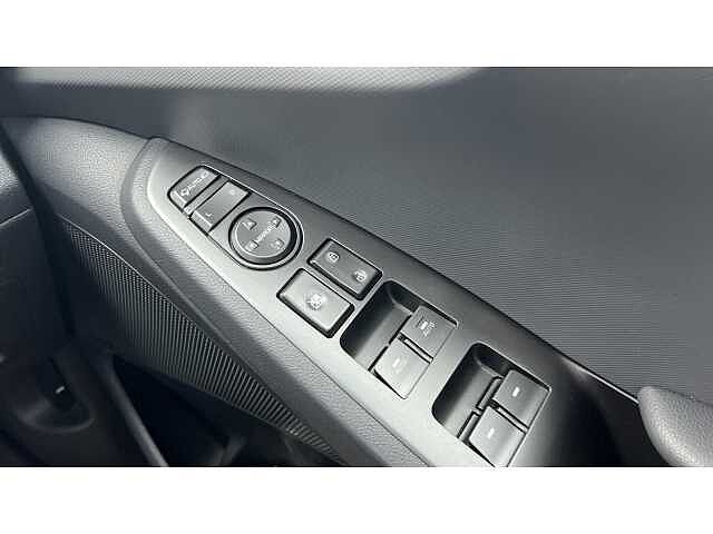 Hyundai IONIQ 100kW Premium SE 38kWh 5dr Auto Red