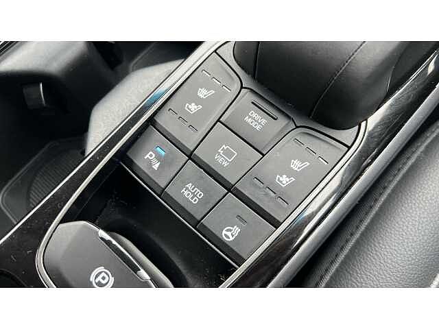 Hyundai IONIQ 100kW Premium SE 38kWh 5dr Auto Red
