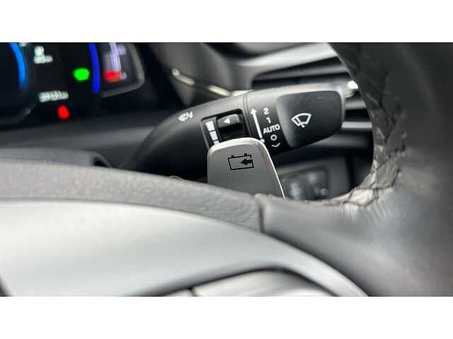 Hyundai IONIQ 100kW Premium SE 38kWh 5dr Auto Red