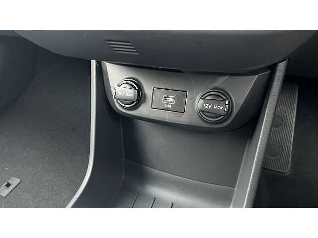 Hyundai IONIQ 100kW Premium SE 38kWh 5dr Auto Red