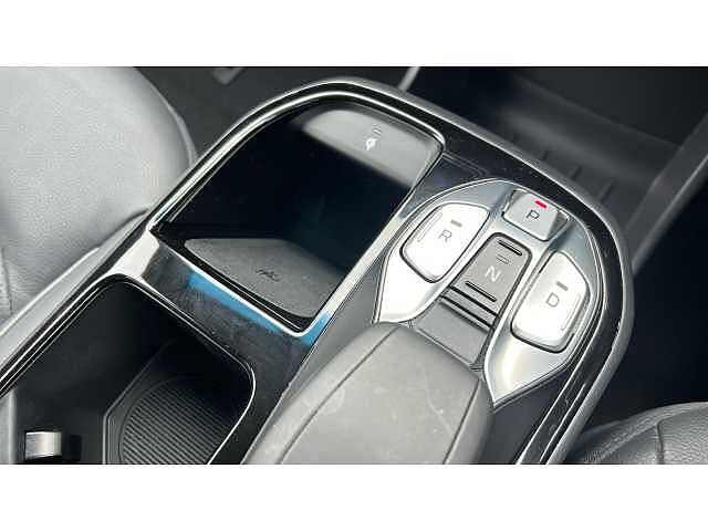 Hyundai IONIQ 100kW Premium SE 38kWh 5dr Auto Red