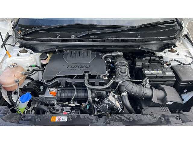 Hyundai BAYON 1.0 TGDi 48V MHEV SE Connect 5dr DCT White
