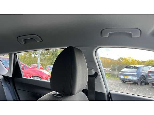 Hyundai BAYON 1.0 TGDi 48V MHEV SE Connect 5dr DCT White