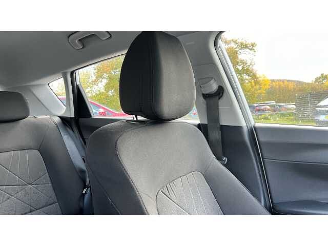 Hyundai BAYON 1.0 TGDi 48V MHEV SE Connect 5dr DCT White