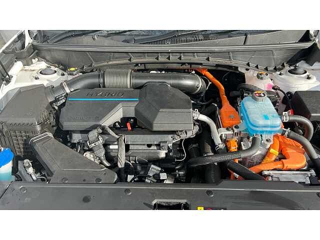 Hyundai TUCSON 1.6T Plug-in Hybrid Premium 5dr 4WD Auto White
