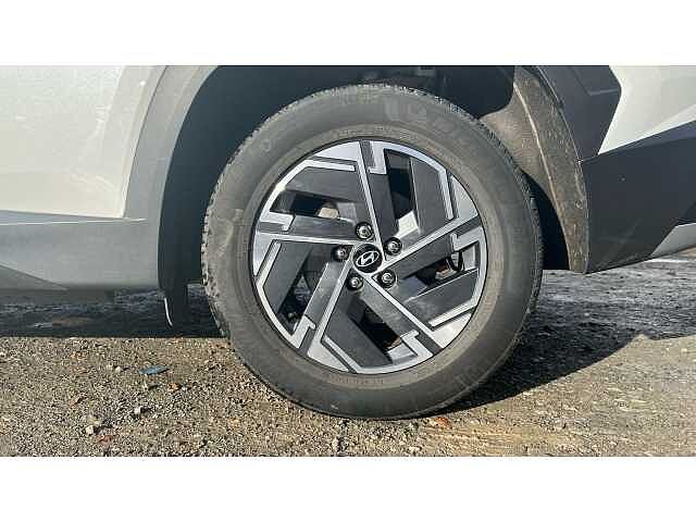 Hyundai TUCSON 1.6T Plug-in Hybrid Premium 5dr 4WD Auto White