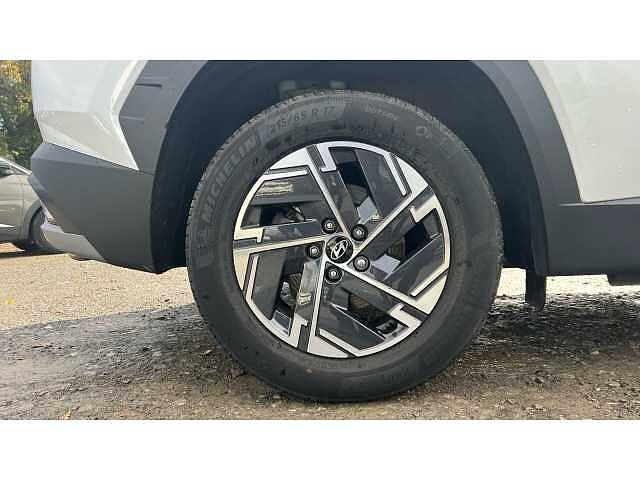 Hyundai TUCSON 1.6T Plug-in Hybrid Premium 5dr 4WD Auto White
