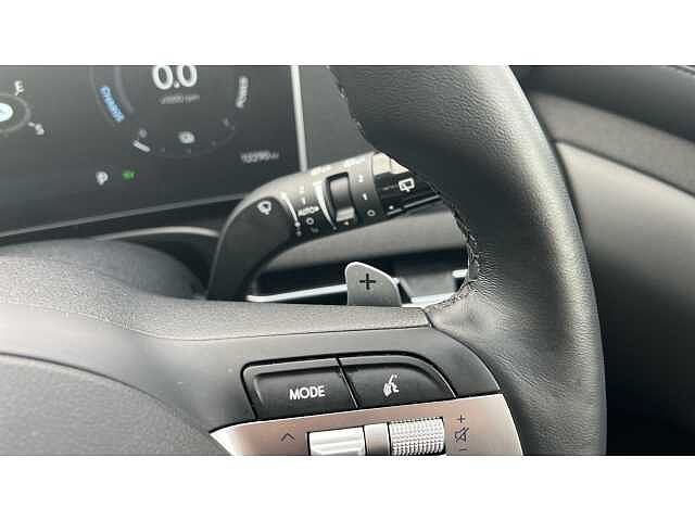 Hyundai TUCSON 1.6T Plug-in Hybrid Premium 5dr 4WD Auto White