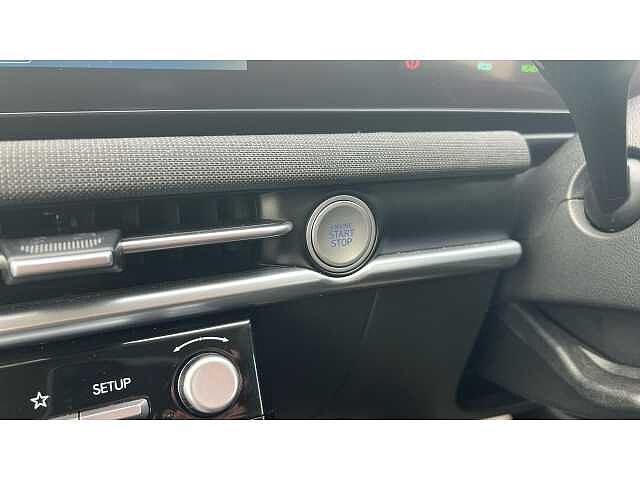 Hyundai TUCSON 1.6T Plug-in Hybrid Premium 5dr 4WD Auto White