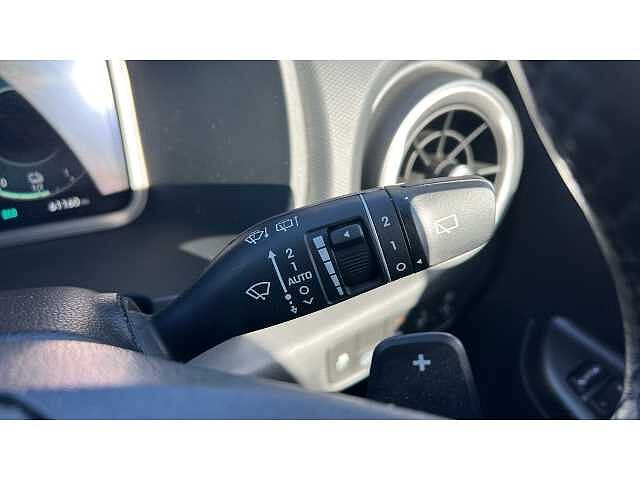 Hyundai KONA 1.6 GDi Hybrid Premium 5dr DCT RED