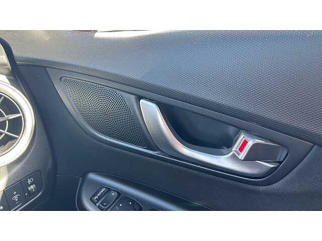 Hyundai KONA 1.6 GDi Hybrid Premium 5dr DCT RED