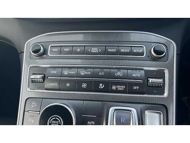 Hyundai Santa Fe SANTA FE 1.6 TGDi Hybrid Premium 5dr Auto