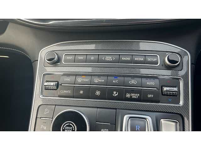 Hyundai Santa Fe SANTA FE 1.6 TGDi Hybrid Premium 5dr Auto