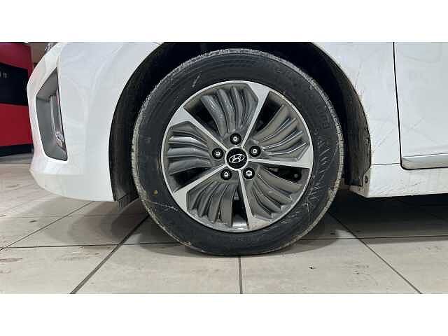 Hyundai Ioniq IONIQ 1.6 GDi Plug-in Hybrid Premium SE 5dr DCT