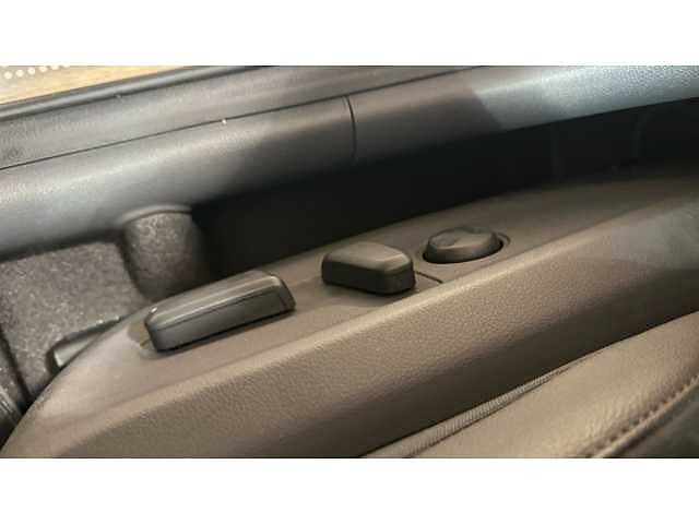 Hyundai Ioniq IONIQ 1.6 GDi Plug-in Hybrid Premium SE 5dr DCT