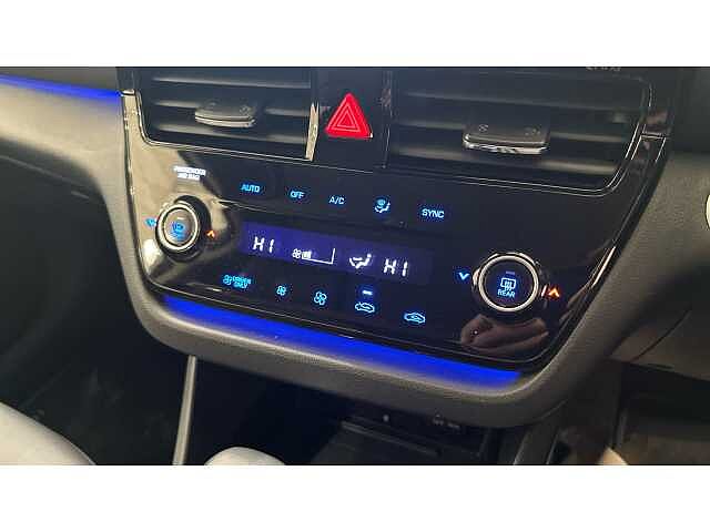 Hyundai Ioniq IONIQ 1.6 GDi Plug-in Hybrid Premium SE 5dr DCT