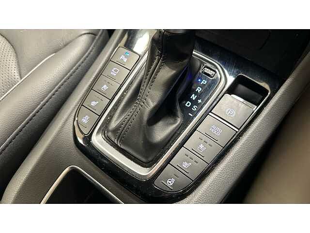 Hyundai Ioniq IONIQ 1.6 GDi Plug-in Hybrid Premium SE 5dr DCT