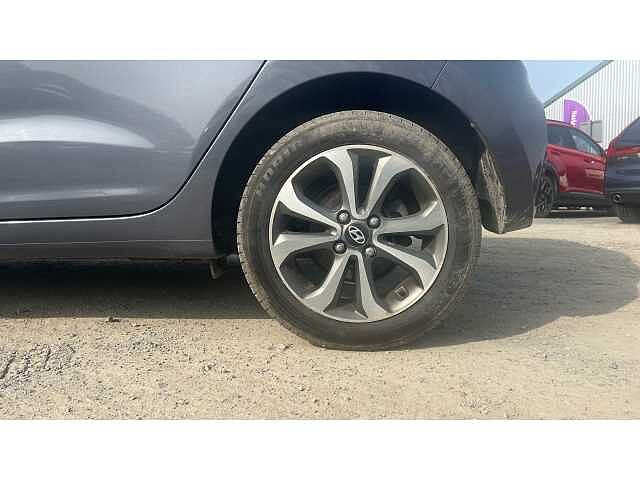 Hyundai i10 I10 1.0 Play 5dr