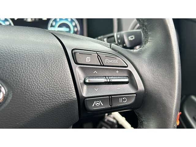 Hyundai KONA KONA 1.6 GDi Hybrid SE Connect 5dr DCT Black