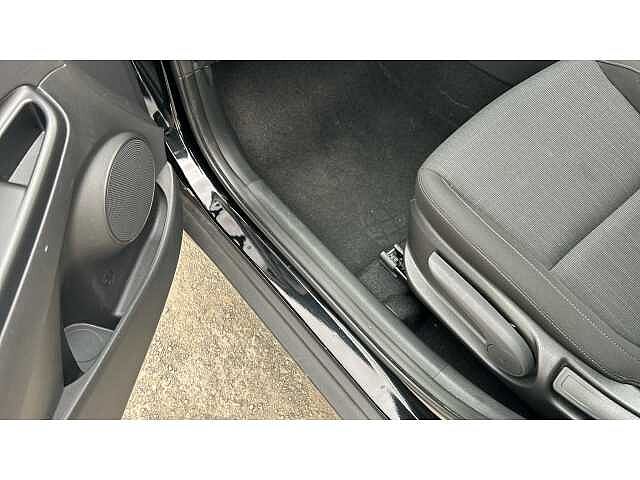 Hyundai KONA KONA 1.6 GDi Hybrid SE Connect 5dr DCT Black