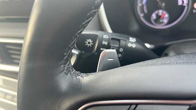 Hyundai Santa Fe SANTA FE 1.6 TGDi Hybrid Premium 5dr Auto