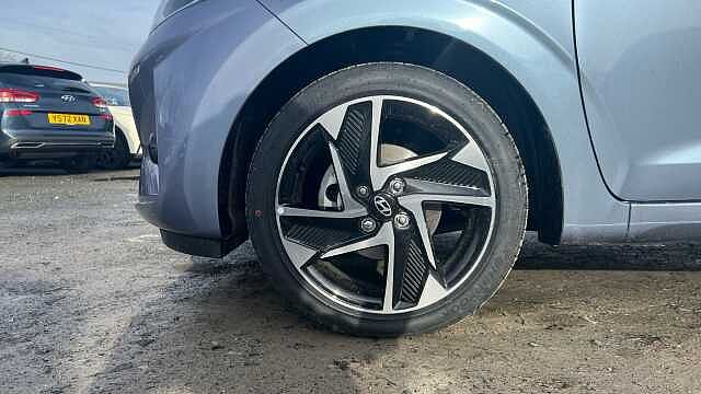 Hyundai I10 i10 5Dr HAT 1.2 MPi 79ps Premium NAV AU Meta Blue